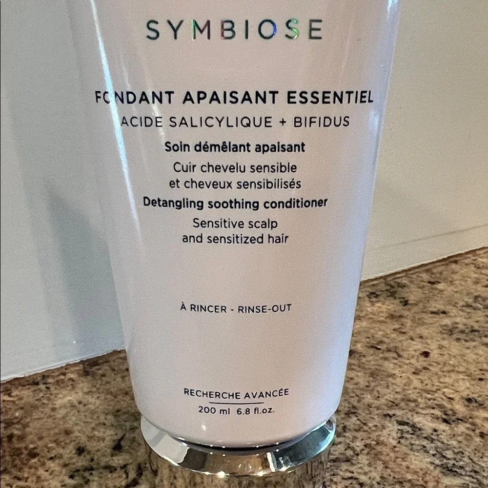 Kerastase Symbiose Hair Conditioner - White and Silver